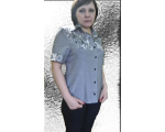 7. Женская, комбинированная блузка из батиста.